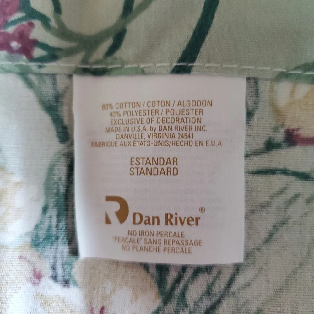 Dan River Vintage Floral Full Fitted Sheet 2 Ruffled Shams 2 Pillowcases No Iron